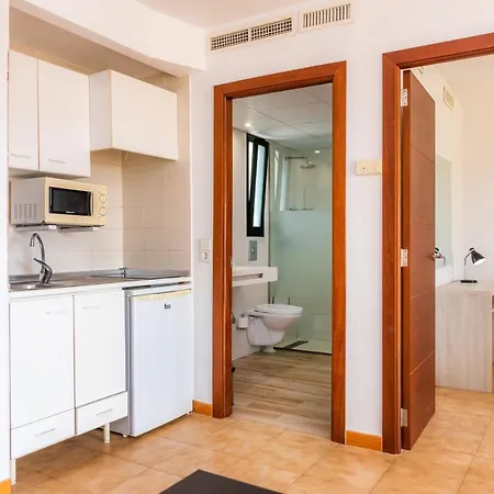 Apto Con Terraza 201 *